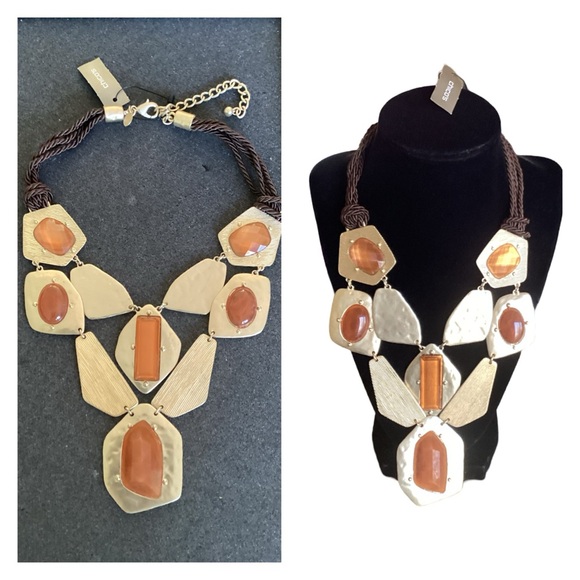 Chico's Jewelry - 🚨Final Sale🚨!! NWT Chico’s Gold Orange Statement Necklace